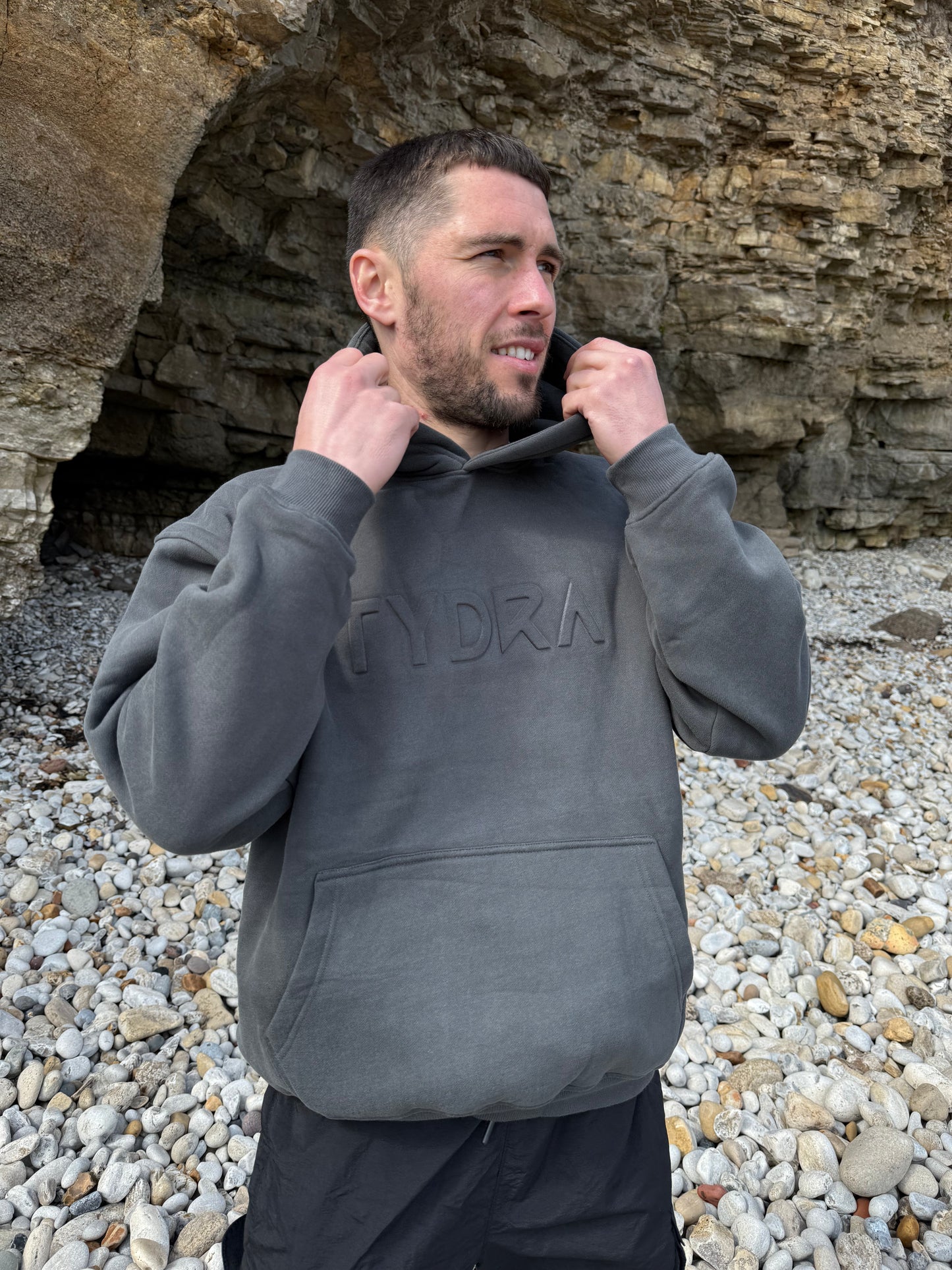 Tydra Hoodie Line
